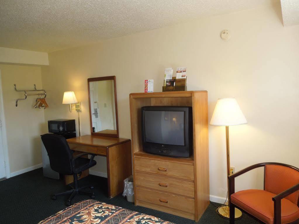 Knights Inn Bristol Levittown Kültér fotó